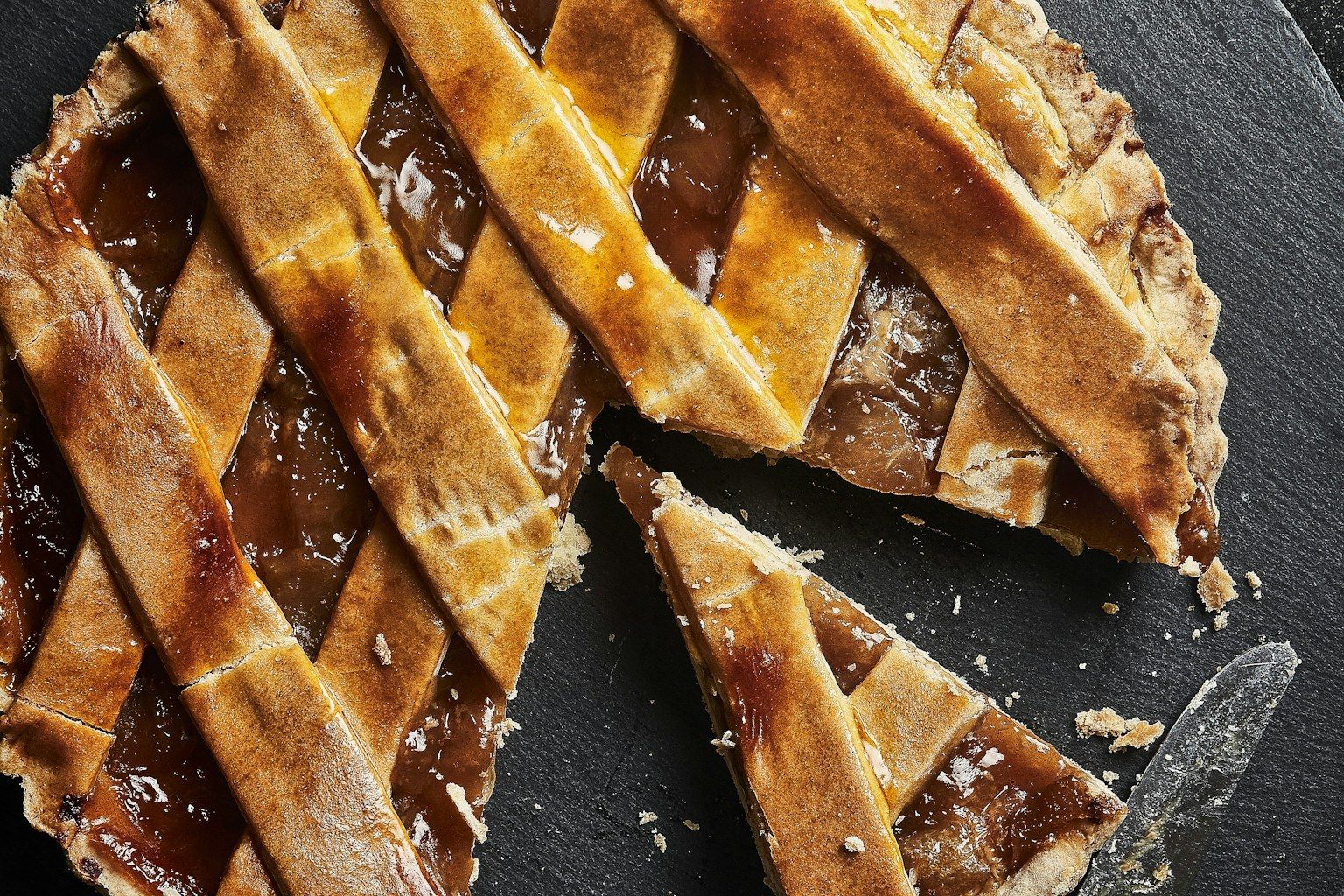 Američka pita od jabuka: kalup, nadjev i pečenje
